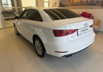 Подержанный автомобиль Audi A3 Sedan 2015 года (6 фото)