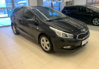 Подержанный автомобиль Kia Ceed Wagon 2014 года (3 фото)