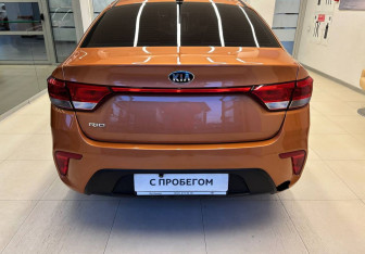 Подержанный автомобиль Kia Rio Sedan 2017 года (5 фото)