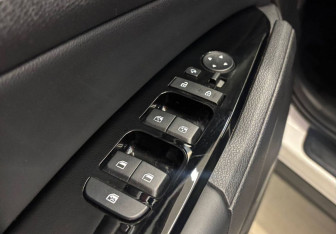 Подержанный автомобиль Kia Sportage 2023 года (18 фото)