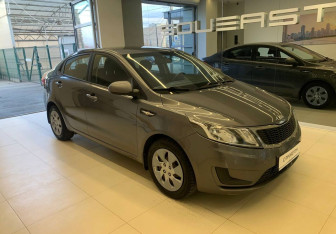 Подержанный автомобиль Kia Rio Sedan 2014 года (3 фото)