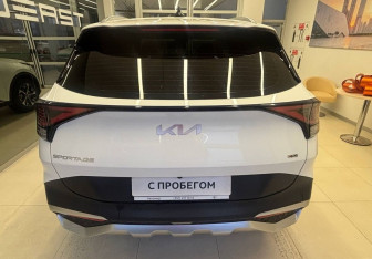 Подержанный автомобиль Kia Sportage 2023 года (5 фото)