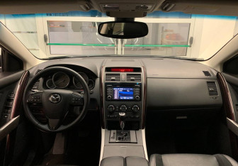 Подержанный автомобиль Mazda CX-9 2012 года (12 фото)