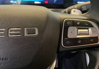 Подержанный автомобиль Exeed VX 2022 года (22 фото)