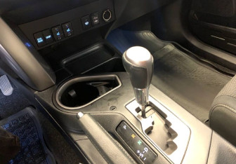 Подержанный автомобиль Toyota RAV4 2019 года (19 фото)