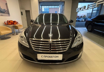 Подержанный автомобиль Hyundai Equus 2013 года (2 фото)