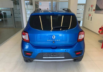 Подержанный автомобиль Renault Sandero 2021 года (5 фото)