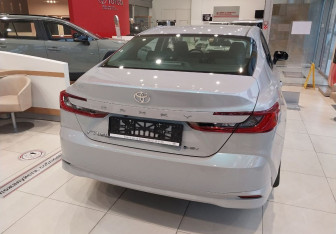 Новый Toyota Camry Sedan 2025 (4 фото)