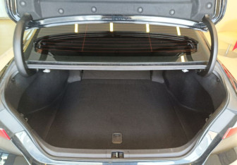 Подержанный автомобиль Toyota Camry Sedan 2019 года (7 фото)