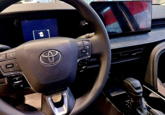 Новый Toyota Camry Sedan 2025 (6 фото)