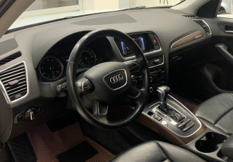 Подержанный автомобиль Audi Q5 2016 года (14 фото)