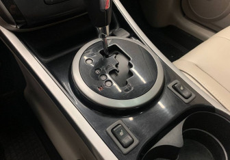 Подержанный автомобиль Mazda CX-7 2010 года (24 фото)