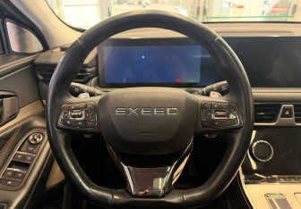 Подержанный автомобиль Exeed TXL 2021 года (12 фото)