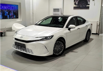 Новый Toyota Camry Sedan 2025 (2 фото)