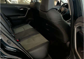 Новый Toyota RAV4 2025 (17 фото)