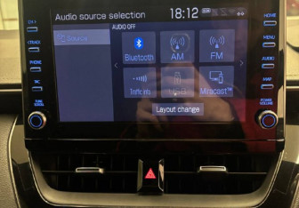 Подержанный автомобиль Toyota Corolla Wagon 2019 года (13 фото)