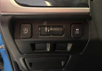 Подержанный автомобиль Subaru XV 2016 года (18 фото)