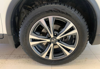 Подержанный автомобиль Nissan X-Trail 2020 года (15 фото)