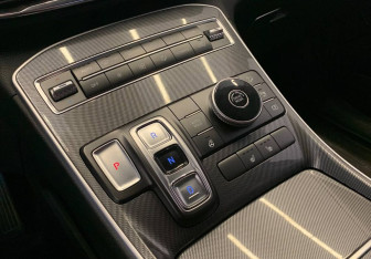 Подержанный автомобиль Hyundai Santa Fe 2021 года (22 фото)