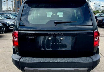 Новый Toyota Land Cruiser Prado 2025 (3 фото)