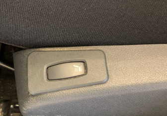 Подержанный автомобиль LADA (ВАЗ) Largus Wagon 2018 года (18 фото)