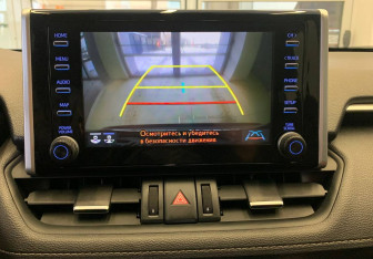 Подержанный автомобиль Toyota RAV4 2021 года (23 фото)