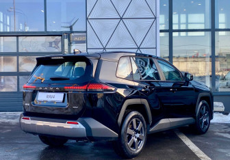 Новый Toyota RAV4 2025 (5 фото)