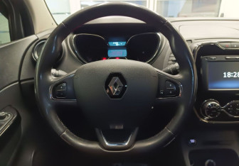 Подержанный автомобиль Renault Kaptur 2019 года (8 фото)