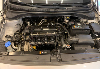 Подержанный автомобиль Hyundai Solaris Sedan 2017 года (7 фото)