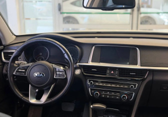 Подержанный автомобиль Kia Optima Sedan 2019 года (10 фото)