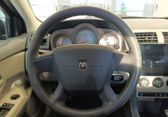Подержанный автомобиль Dodge Avenger Sedan 2007 года (19 фото)
