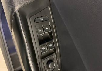 Подержанный автомобиль Volkswagen T-Roc 2020 года (22 фото)