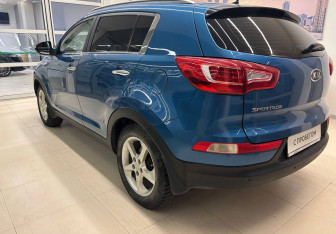 Подержанный автомобиль Kia Sportage 2012 года (6 фото)