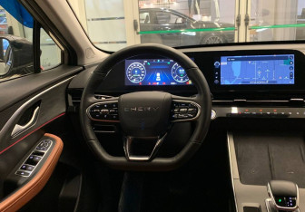 Подержанный автомобиль Omoda C5 2023 года (9 фото)