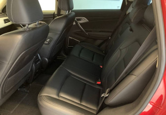 Подержанный автомобиль Geely Atlas 2020 года (10 фото)