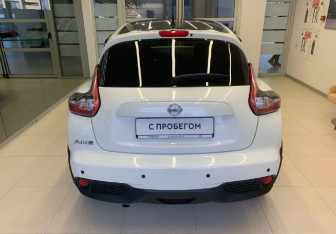 Подержанный автомобиль Nissan Juke 2018 года (5 фото)
