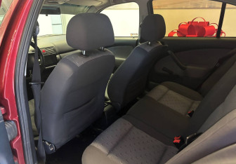 Подержанный автомобиль Skoda Octavia Liftback 2008 года (10 фото)