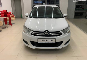 Подержанный автомобиль Citroen C4 Hatchback 2012 года (2 фото)