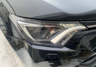 Подержанный автомобиль Toyota RAV4 2016 года (14 фото)