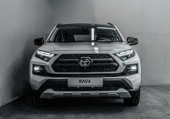 Новый Toyota RAV4 2025 (2 фото)