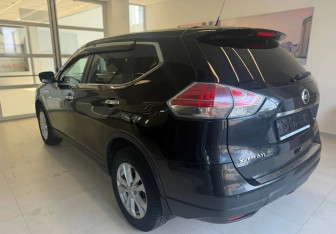 Подержанный автомобиль Nissan X-Trail 2016 года (6 фото)