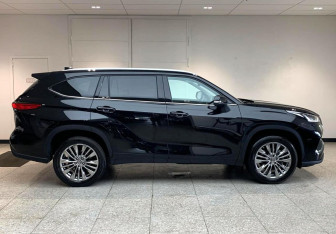 Новый Toyota Highlander 2024 (7 фото)