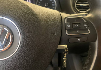 Подержанный автомобиль Volkswagen Tiguan 2012 года (15 фото)