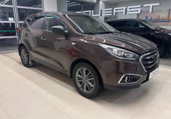 Подержанный автомобиль Hyundai ix35 2014 года (3 фото)