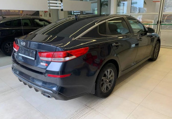 Подержанный автомобиль Kia Optima Sedan 2019 года (4 фото)