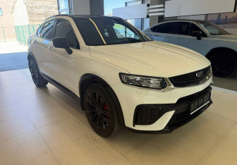 Подержанный автомобиль Geely Tugella 2022 года (3 фото)