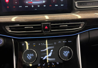 Подержанный автомобиль Exeed VX 2022 года (13 фото)