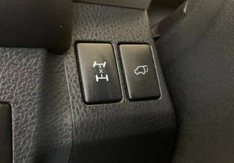 Подержанный автомобиль Toyota RAV4 2018 года (19 фото)