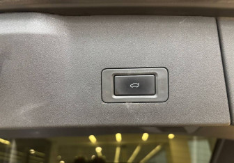 Подержанный автомобиль Exeed RX 2023 года (17 фото)