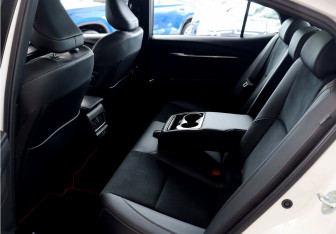 Новый Toyota Camry Sedan 2025 (16 фото)